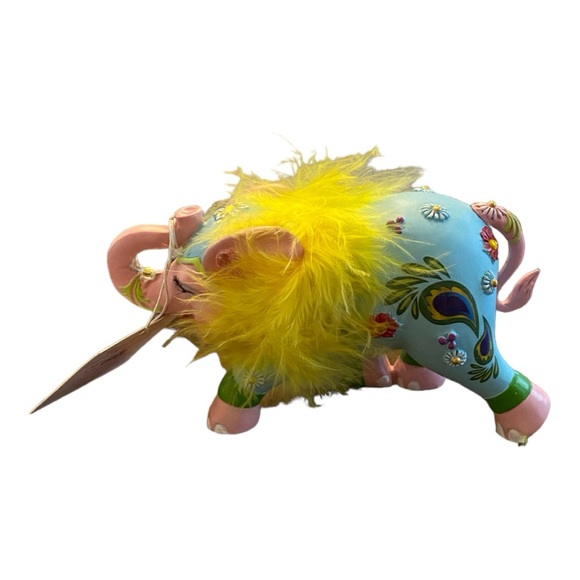 Curtsy to Confidence from the Margaret Le Van Pink Elephant Collection - Picture 6 of 11